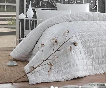 картинка Одеяло Pavia home Paisley beyaz gift kis 195*215см  являющийся официальным дистрибьютором в России 