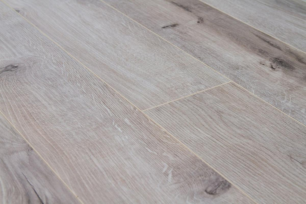 Ламинат Flooring Ruby Дуб Матис FP578 1380*193*12мм (1.864м2/7шт) от гипермаркета ТАТАЕВ