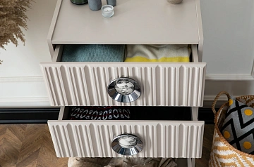 картинка Комод Emirgan Chest of Drawer Weltew  являющийся официальным дистрибьютором в России 