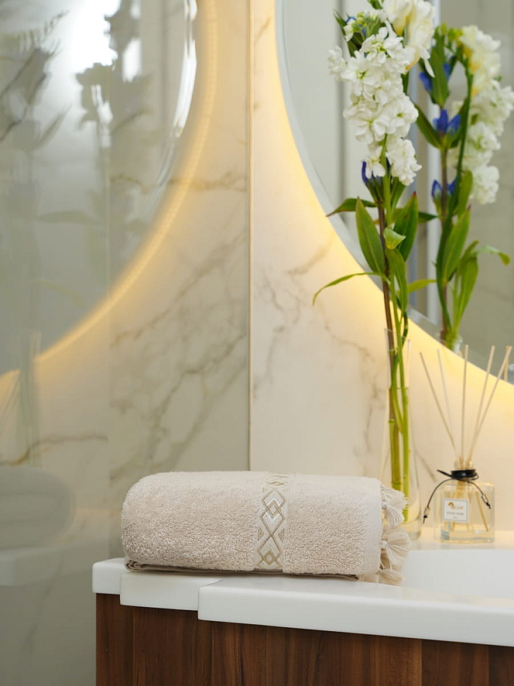 картинка Полотенце Arya с вышивкой 70*140 Helen серо-коричневый 