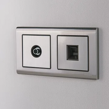 картинка Рамка на 2 поста глянцевый никель Metallic W0021602 028860  являющийся официальным дистрибьютором в России 