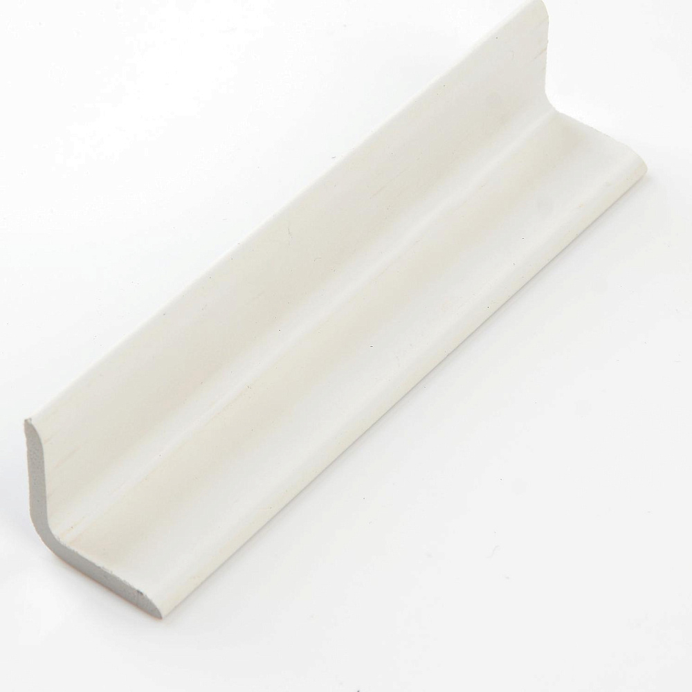 картинка Уголок ПВХ Д-01 Белый 30*30*2.7 (20шт) 