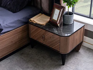 картинка Тумба прикроватная Istinye Bedside Right Weltew  являющийся официальным дистрибьютором в России 