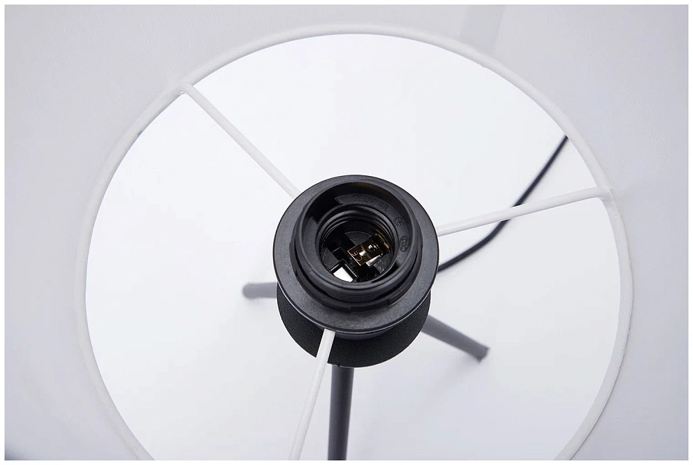 Светильник настольный V2957-1/1L от гипермаркета ТАТАЕВ